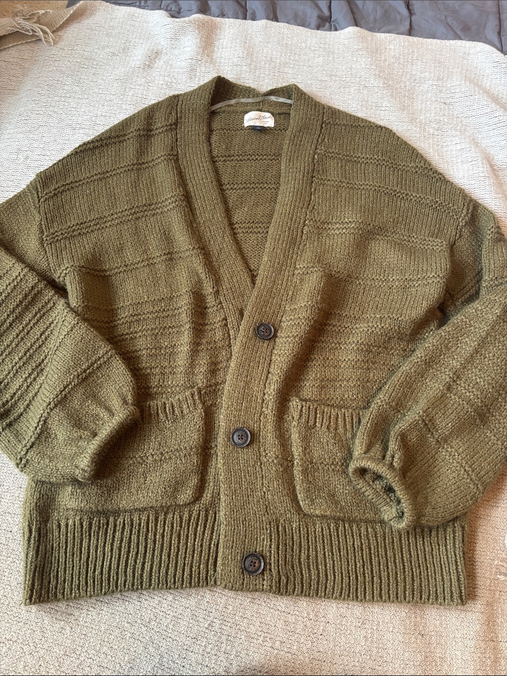 Universal Thread Oversized Olive Green Women's Button Front Cardigan
